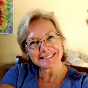 Meet your Posher, Stacy